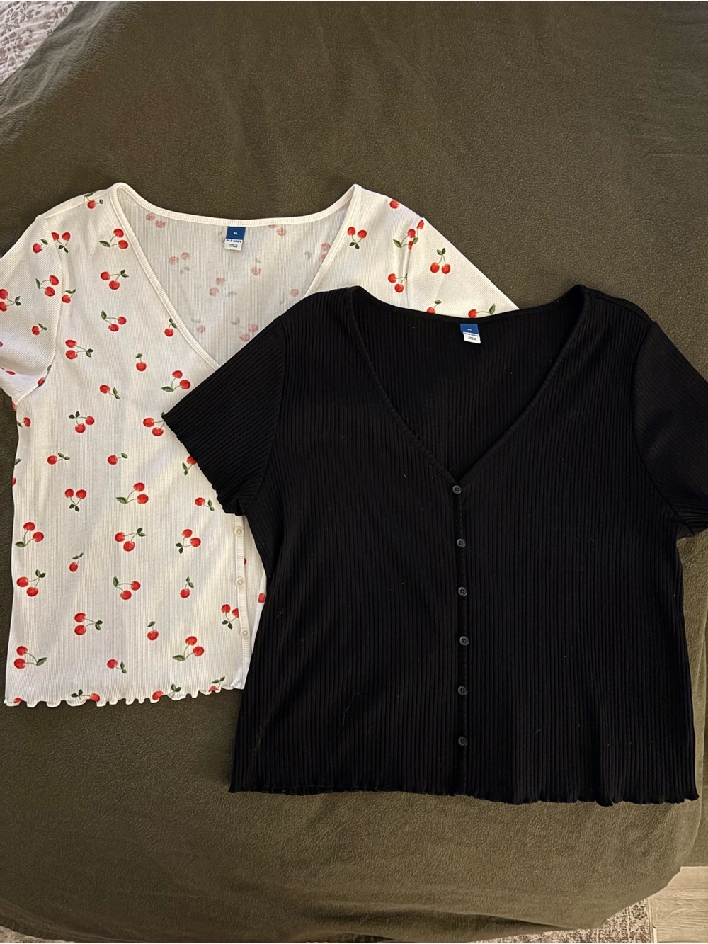 Old Navy Women's 2-Pack V-Neck Tops in Black & White with Cherry Accent